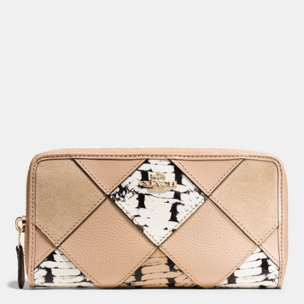COACH F57591 Accordion Zip Wallet With Snake Embossed Patchwork IMITATION GOLD/BEECHWOOD MULTI