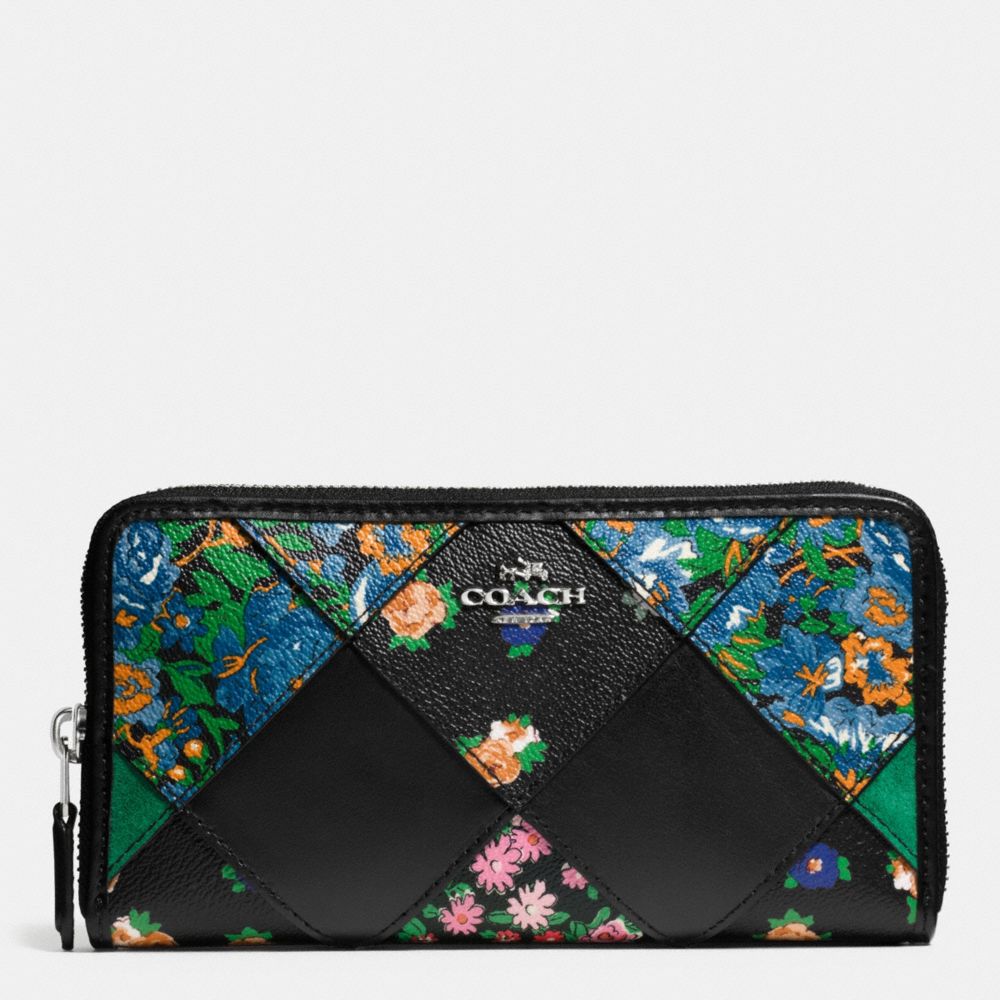 COACH ACCORDION ZIP WALLET IN FLORAL PATCHWORK LEATHER - SILVER/BLACK MULTI - f57650