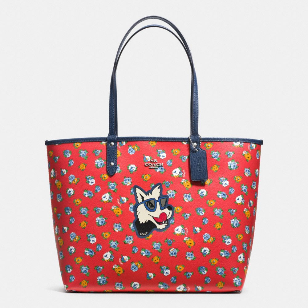 REVERSIBLE CITY TOTE IN TEA ROSE FLORAL PRINT COATED CANVAS - SILVER/RED MULTI MARINA - COACH F57668