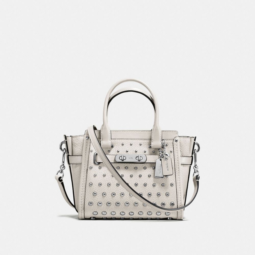 COACH COACH SWAGGER 21 IN PEBBLE LEATHER WITH OMBRE RIVETS - SILVER/CHALK - F57696