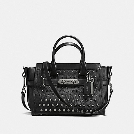 COACH COACH SWAGGER 27 IN PEBBLE LEATHER WITH OMBRE RIVETS - DARK GUNMETAL/BLACK - f57697