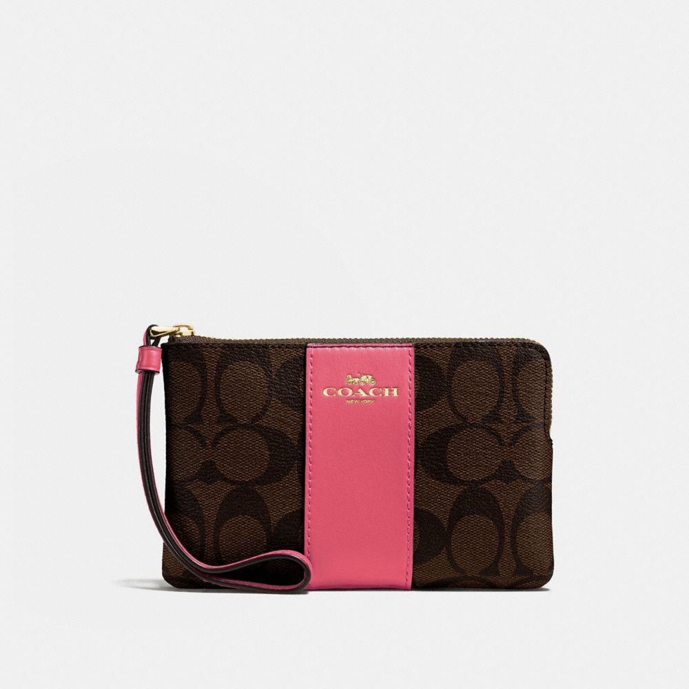 COACH CORNER ZIP WRISTLET IN SIGNATURE CANVAS - BROWN/STRAWBERRY/IMITATION GOLD - F58035