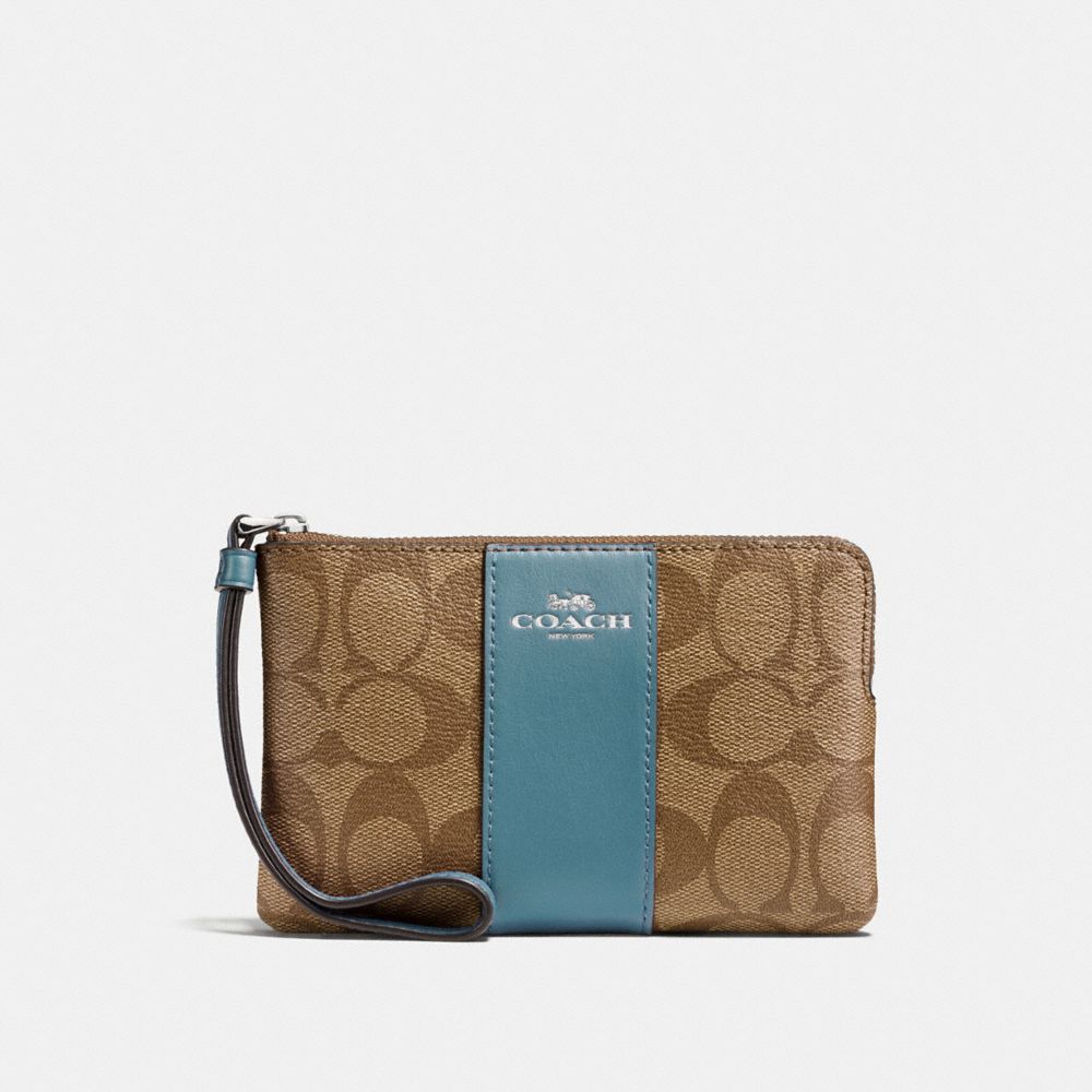 COACH CORNER ZIP WRISTLET IN SIGNATURE CANVAS - KHAKI/CYAN/SILVER - f58035