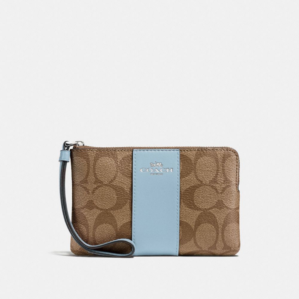 COACH CORNER ZIP WRISTLET IN SIGNATURE CANVAS - KHAKI/PALE BLUE/SILVER - F58035