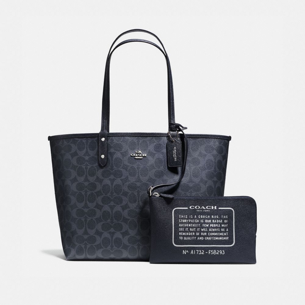 COACH REVERSIBLE CITY TOTE IN DENIM SIGNATURE - SILVER/DENIM MIDNIGHT - F58293