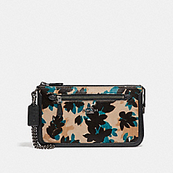 COACH NOLITA WRISTLET 24 IN HAIRCALF WITH SCATTERED LEAF PRINT - DARK GUNMETAL/WALNUT MULTI - F58412