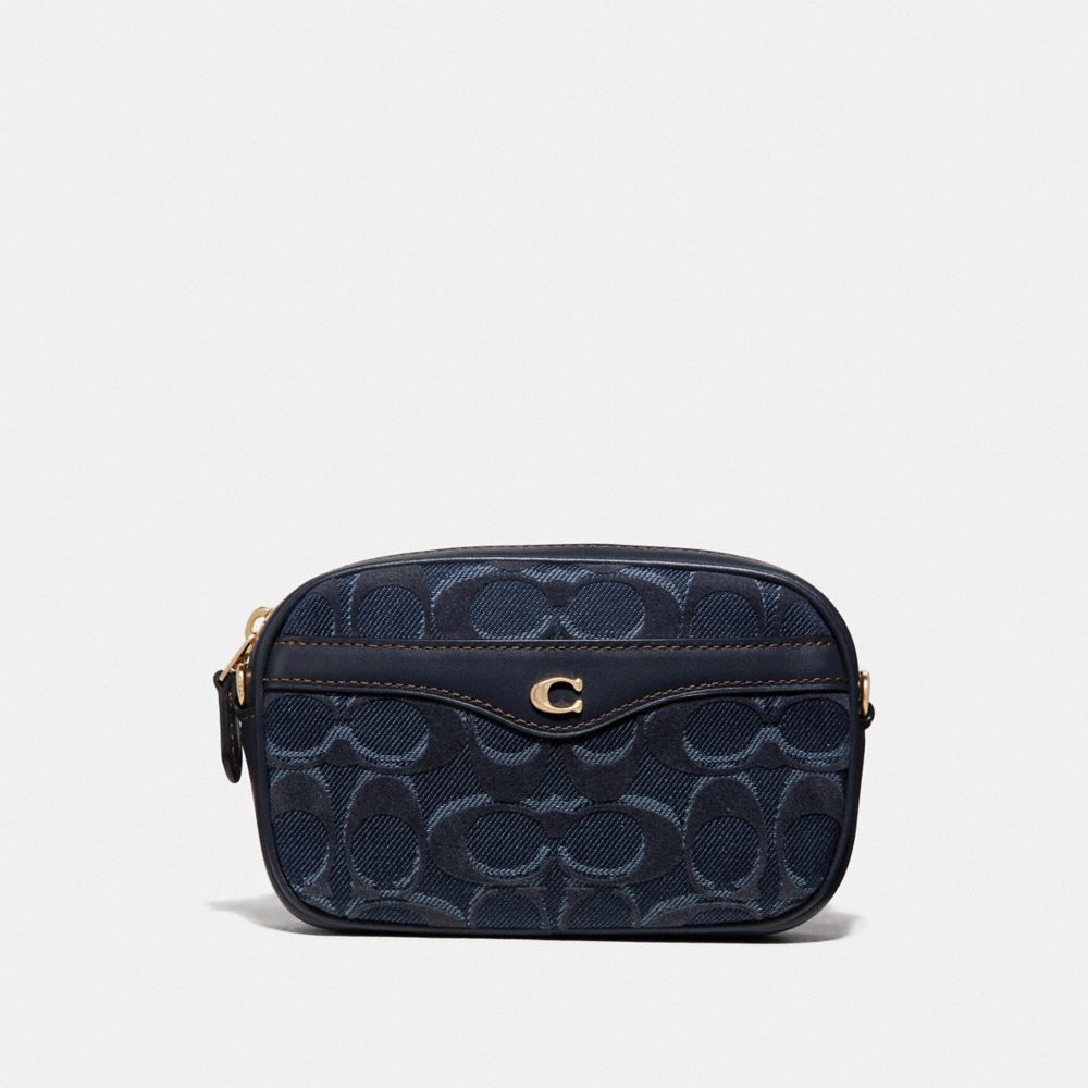 CONVERTIBLE BELT BAG IN SIGNATURE DENIM - DENIM/LIGHT GOLD - COACH F58550