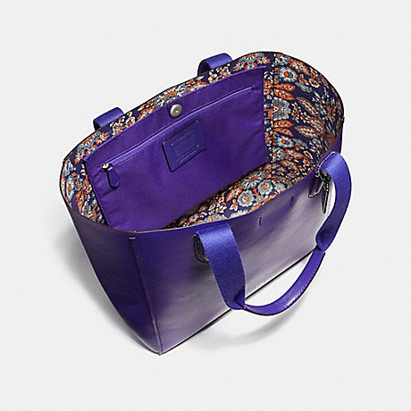 COACH f59392 LARGE DERBY TOTE IN PEBBLE LEATHER WITH FLORAL PRINTED INTERIOR SILVER/PURPLE