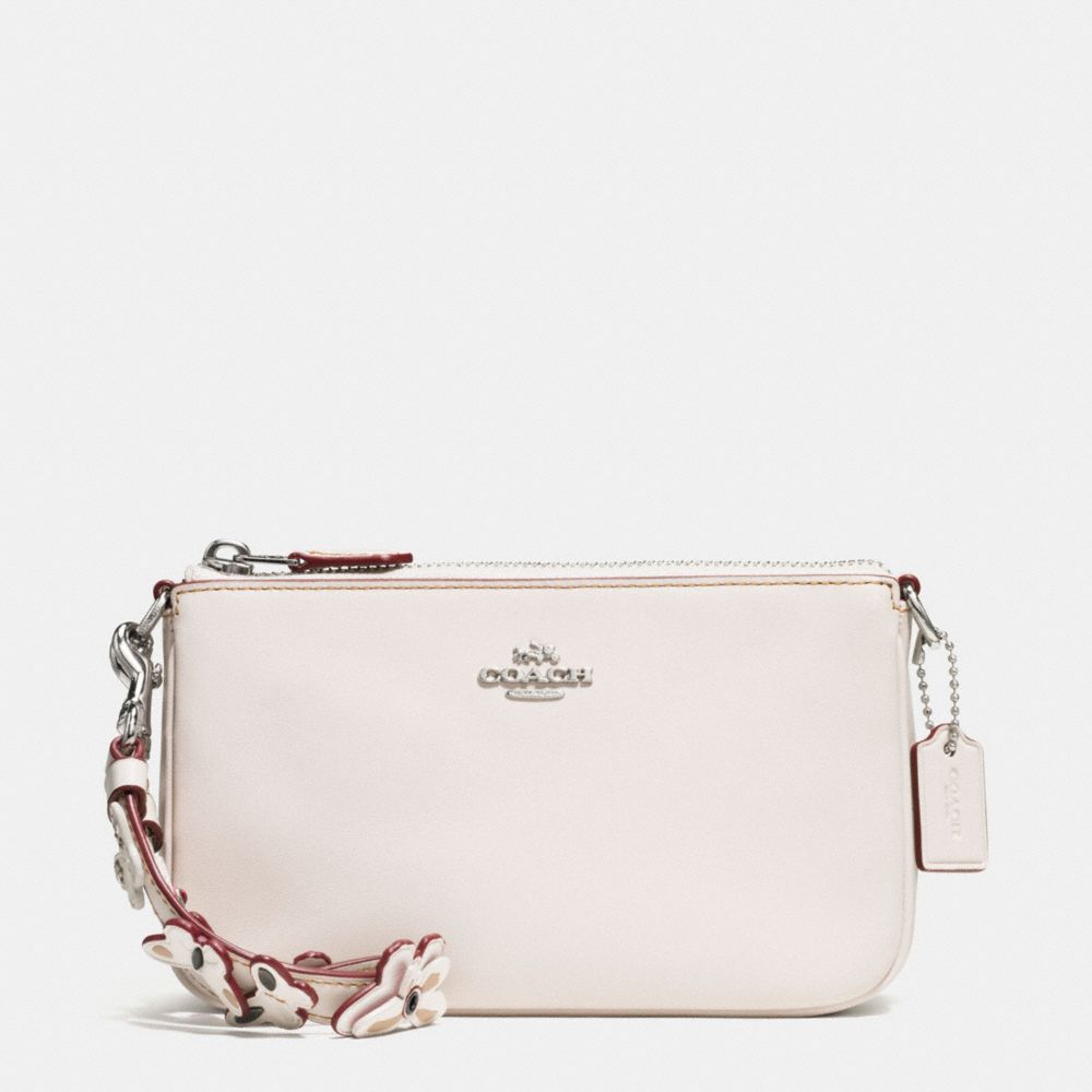 COACH f59525 LARGE WRISTLET 19 IN PEBBLE LEATHER WITH STUDDED STRAP EMBELLISHMENT SILVER/CHALK