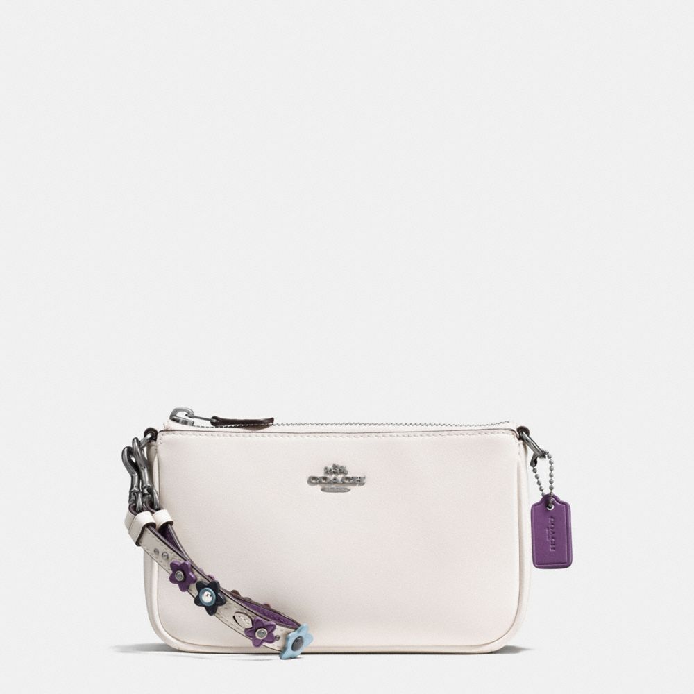 COACH f59558 LARGE WRISTLET 19 IN NATURAL REFINED LEATHER WITH FLORAL APPLIQUE STRAP BLACK ANTIQUE NICKEL/CHALK