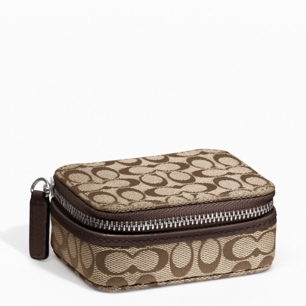 SIGNATURE TRIPLE PILL BOX - SILVER/KHAKI/MAHOGANY - COACH F61700