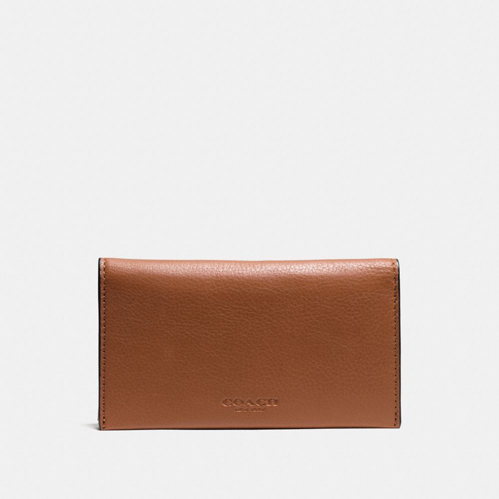 COACH UNIVERSAL PHONE CASE IN SPORT CALF LEATHER - SADDLE - F63646