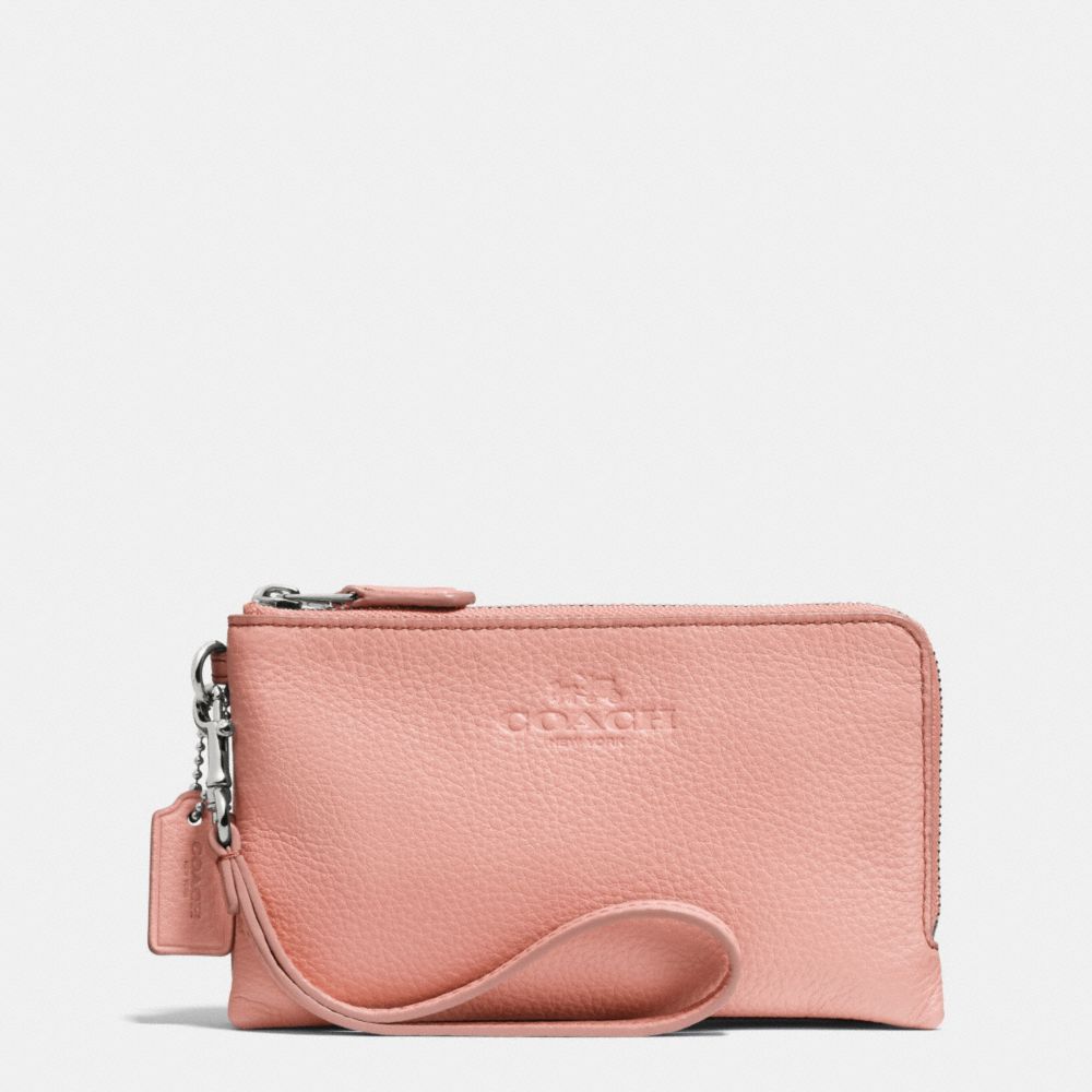 COACH DOUBLE CORNER ZIP WRISTLET IN PEBBLE LEATHER - SILVER/BLUSH - f64130