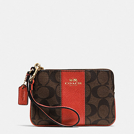 COACH CORNER ZIP WRISTLET IN SIGNATURE COATED CANVAS WITH LEATHER - IMITATION GOLD/BROWN/CARMINE - f64233