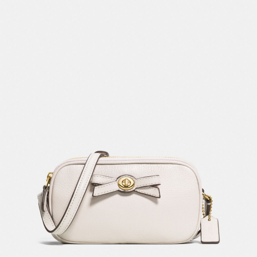 TURNLOCK BOW CROSSBODY POUCH IN PEBBLE LEATHER - f64248 - IMITATION GOLD/CHALK
