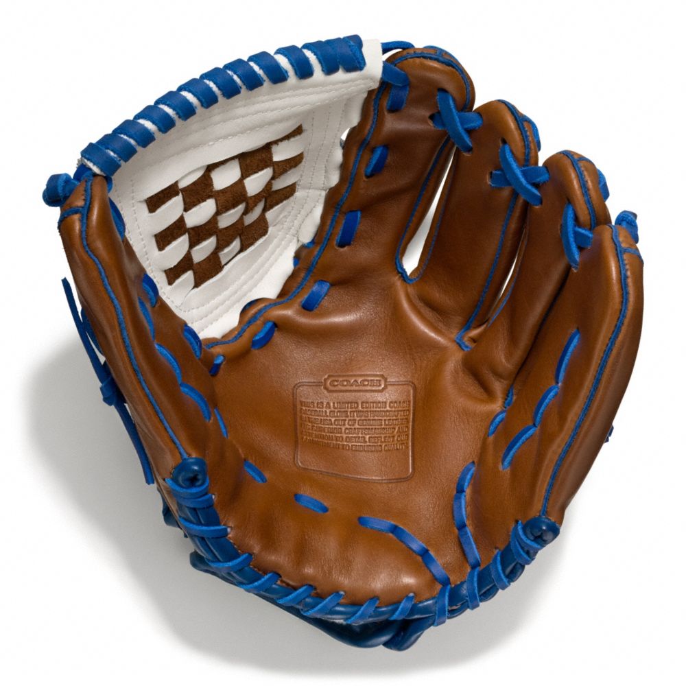 HERITAGE BASEBALL LEATHER COLORBLOCKED GLOVE - FAWN/PARCHMENT - COACH F64496