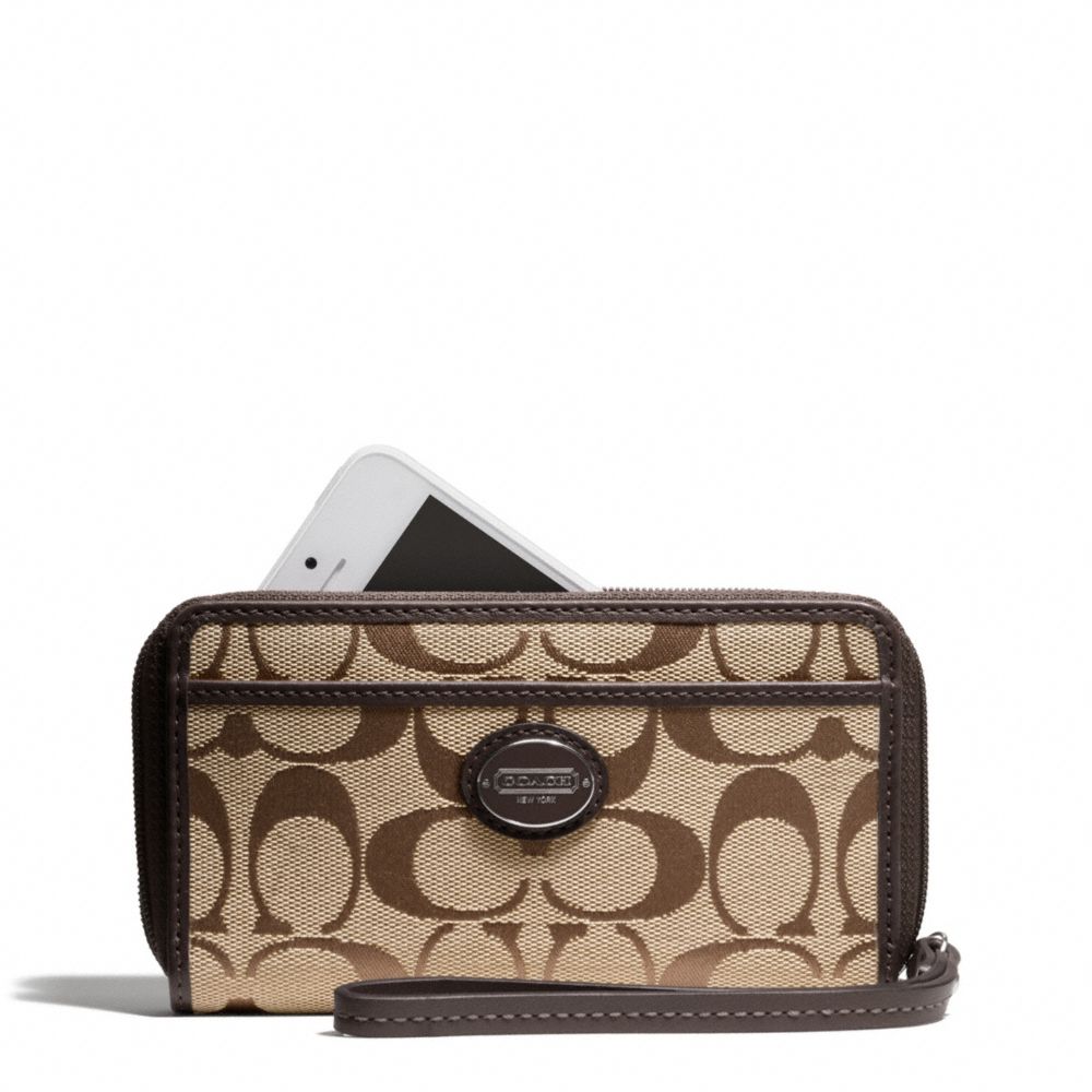 EAST/WEST UNIVERSAL CASE IN SIGNATURE - f64997 - SILVER/KHAKI/MAHOGANY