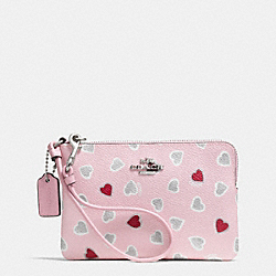 CORNER ZIP WRISTLET IN HEART PRINT COATED CANVAS - f65143 - SILVER/PETAL MULTI