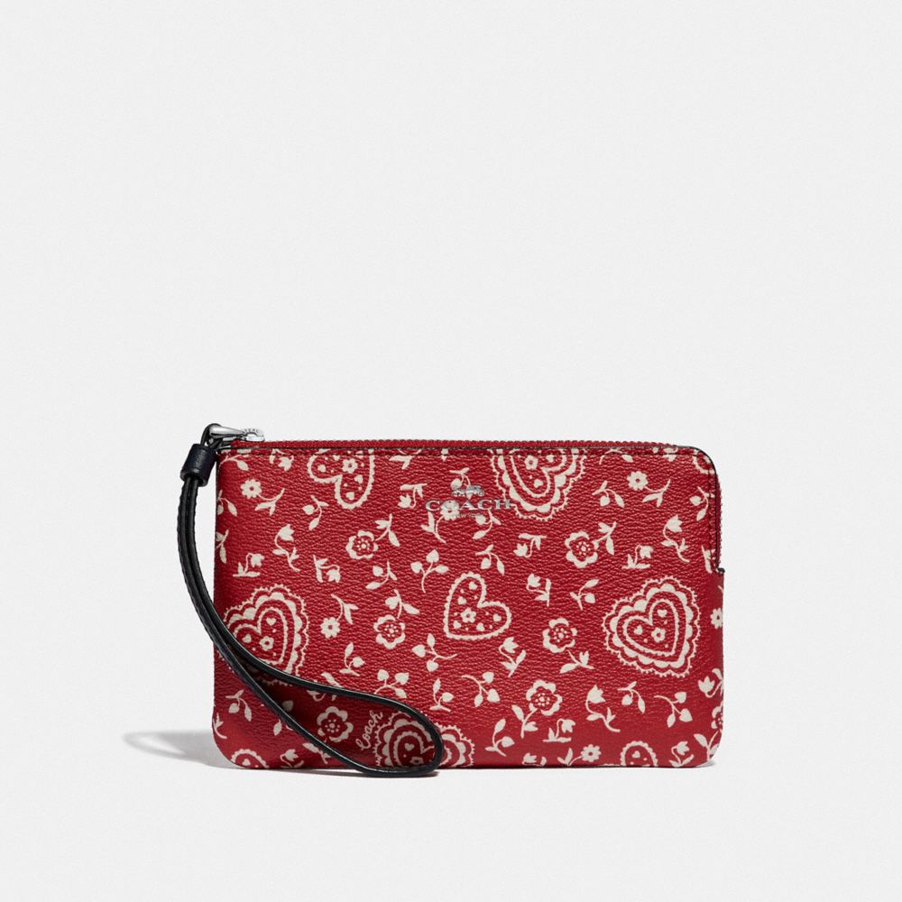 COACH F67514 CORNER ZIP WRISTLET WITH LACE HEART PRINT RED MULTI/SILVER