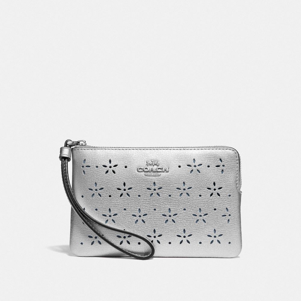 COACH CORNER ZIP WRISTLET - METALLIC SILVER/CORNFLOWER/SILVER - F67608