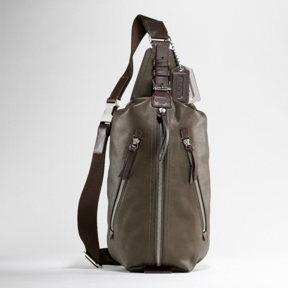 COACH f70360 THOMPSON LEATHER SLING PACK 