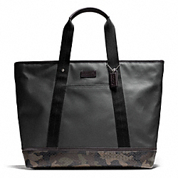 COACH HERITAGE SIGNATURE CANVAS WEEKEND TOTE - ONE COLOR - F70832
