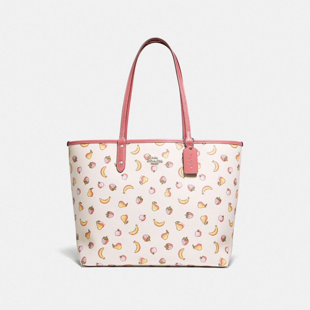 REVERSIBLE CITY TOTE WITH MIXED FRUIT PRINT - F72901 - CHALK MULTI/PEONY/SILVER