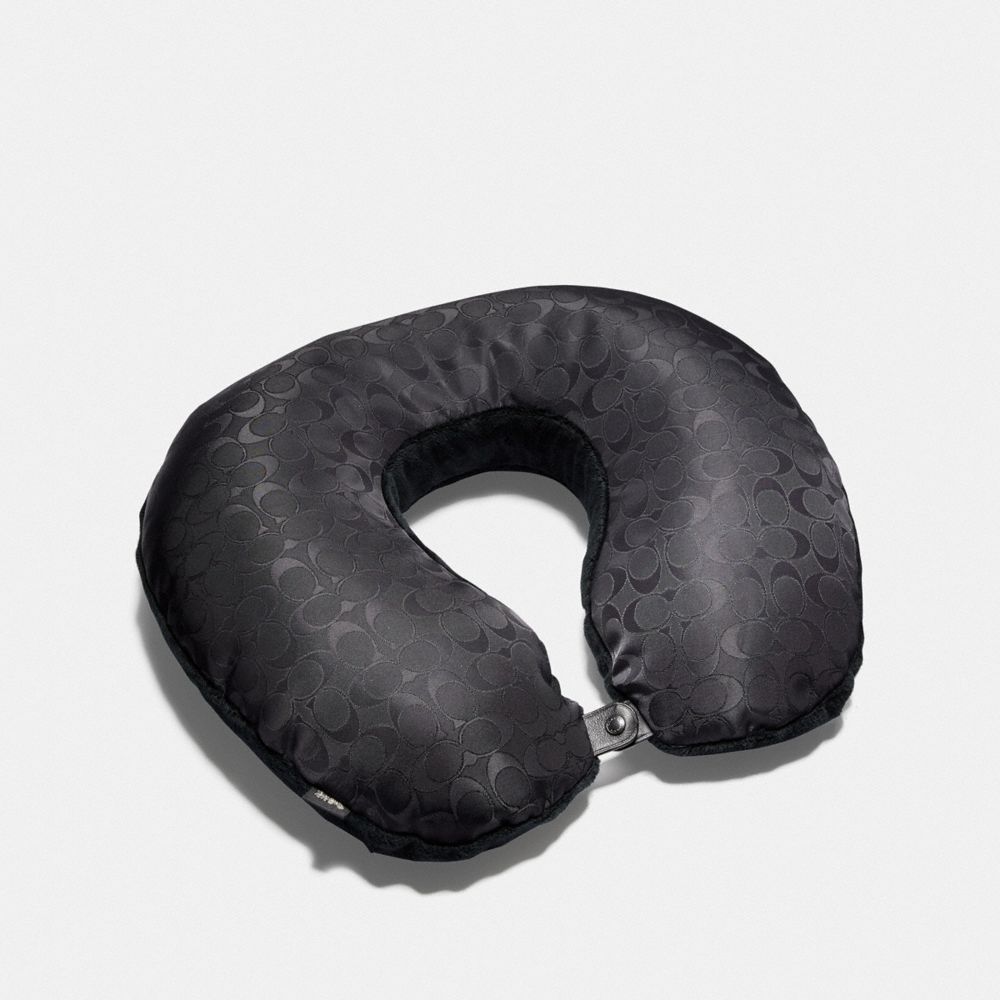 COACH F73086 PACKABLE TRAVEL PILLOW IN SIGNATURE NYLON BLACK/CHARCOAL