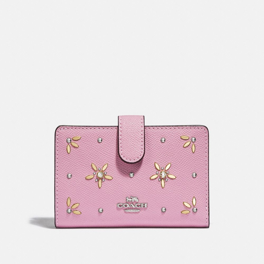 MEDIUM CORNER ZIP WALLET WITH ALLOVER STUDS - TULIP - COACH F73497