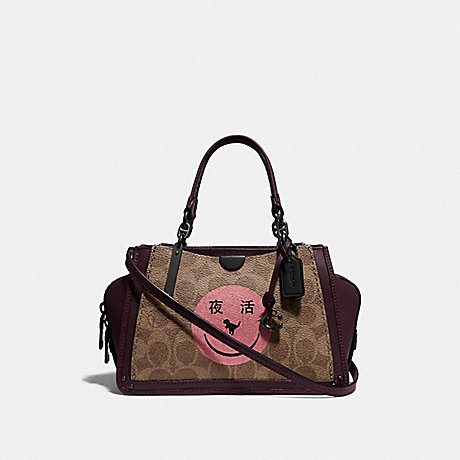 COACH DREAMER 21 IN SIGNATURE CANVAS WITH REXY BY YETI OUT - V5/TAN OXBLOOD - F73946