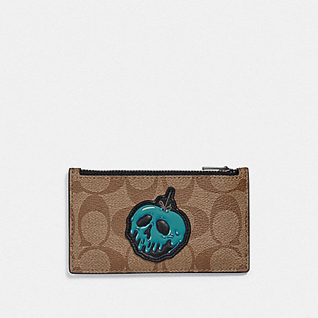 COACH DISNEY X COACH ZIP CARD CASE IN SIGNATURE CANVAS WITH SNOW WHITE AND THE SEVEN DWARFS PATCH - TAN - F75803