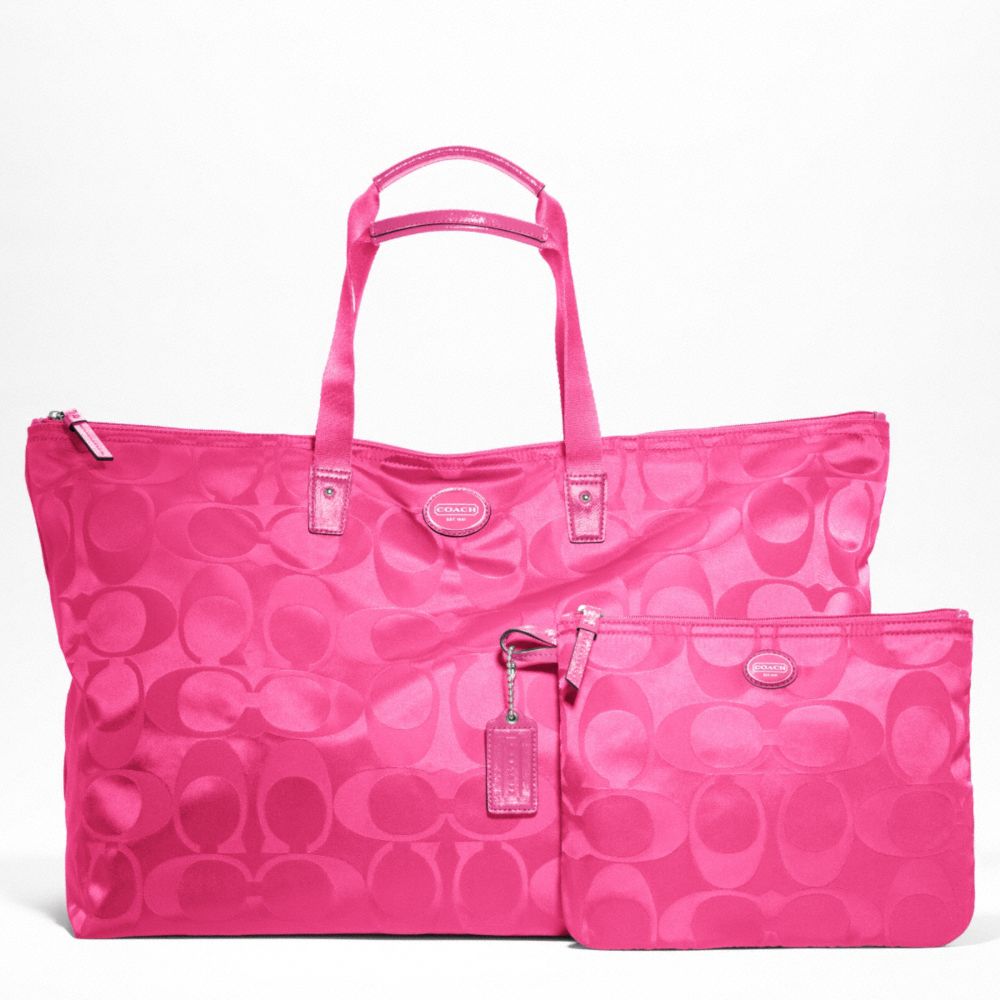 GETAWAY SIGNATURE NYLON LARGE PACKABLE WEEKENDER - SILVER/HOT PINK - COACH F77316
