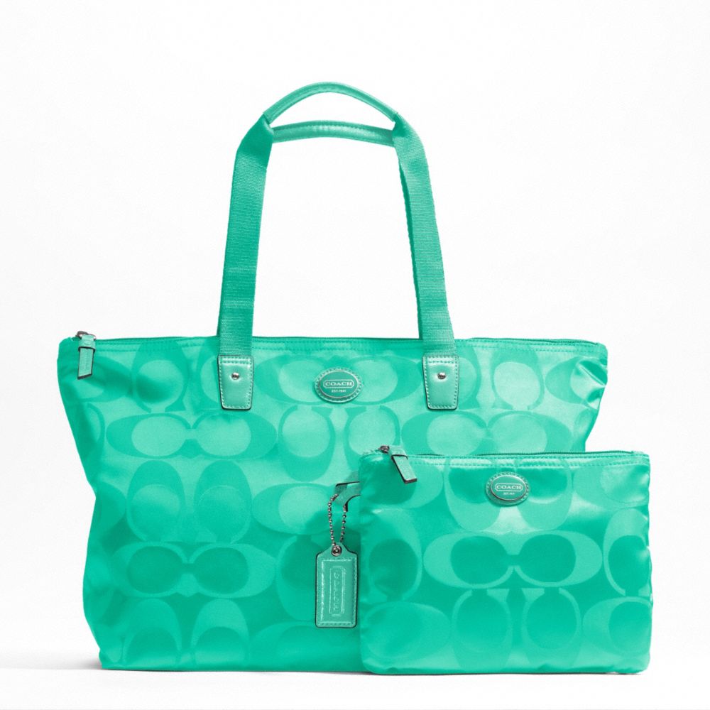 GETAWAY SIGNATURE NYLON PACKABLE WEEKENDER - SILVER/AQUA - COACH F77321