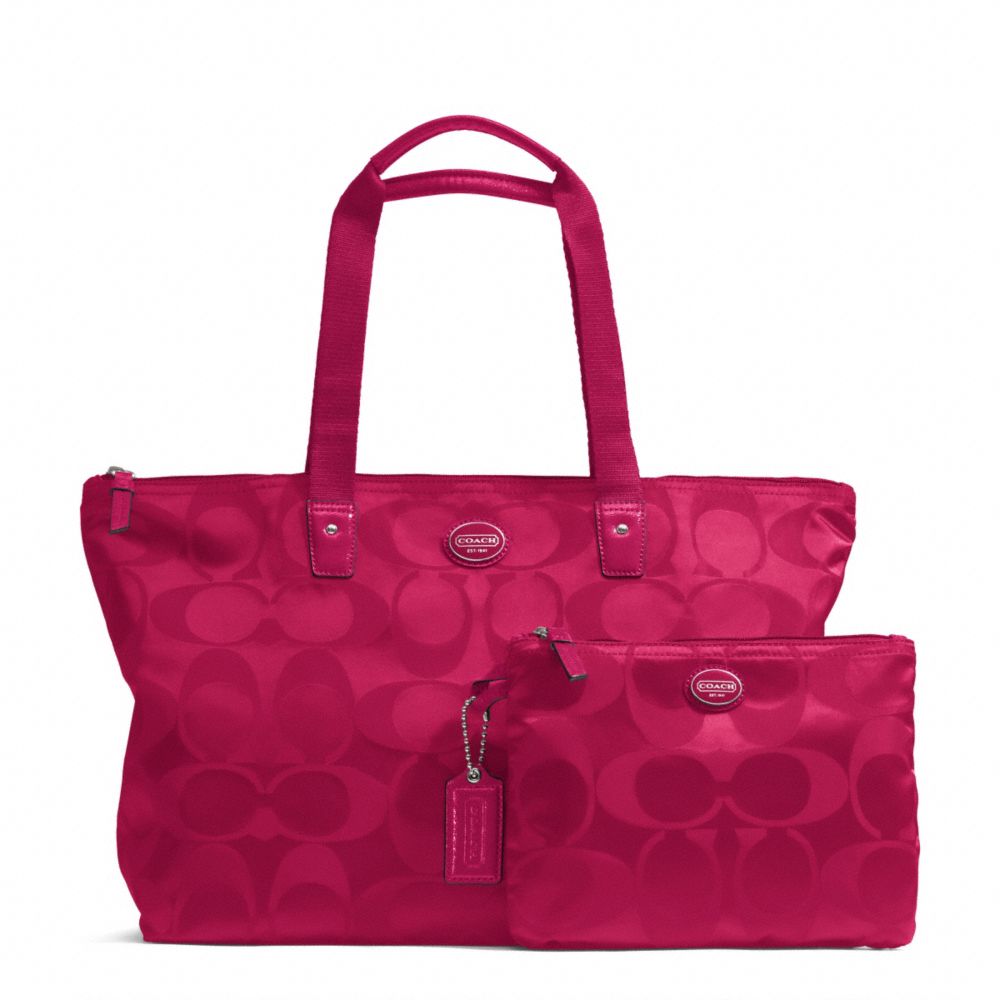 COACH F77321 - GETAWAY SIGNATURE NYLON PACKABLE WEEKENDER SILVER/FUCHSIA