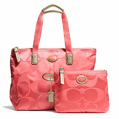 COACH F77322 GETAWAY SIGNATURE NYLON SMALL PACKABLE TOTE BRASS/CORAL