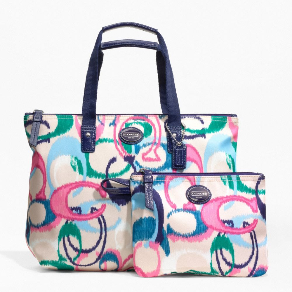 COACH F77443 - GETAWAY IKAT PRINT SMALL PACKABLE TOTE ONE-COLOR