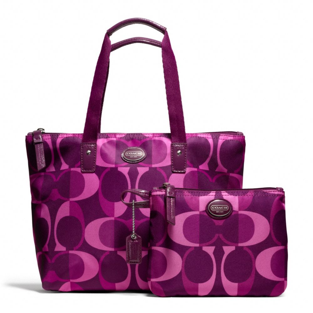 COACH GETAWAY DREAM C SMALL PACKABLE TOTE -  - f77456