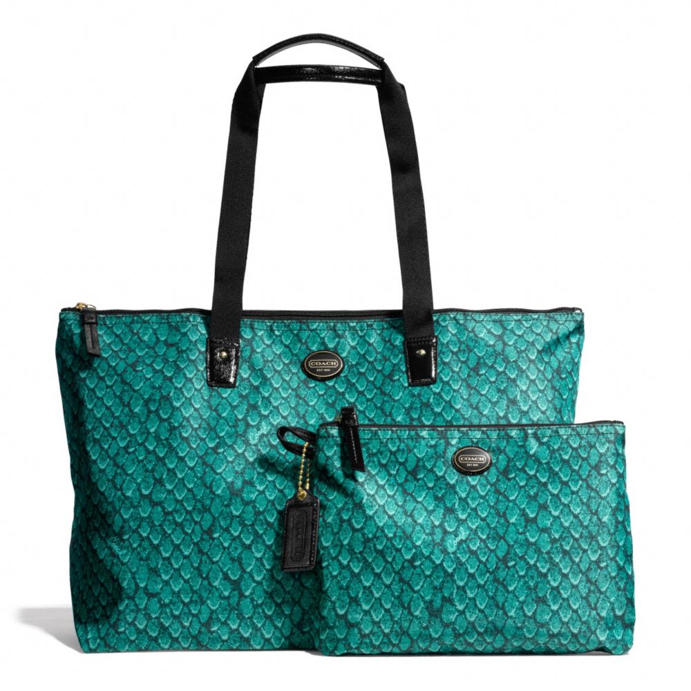 GETAWAY SNAKE PRINT PACKABLE WEEKENDER - f77461 - BRASS/EMERALD