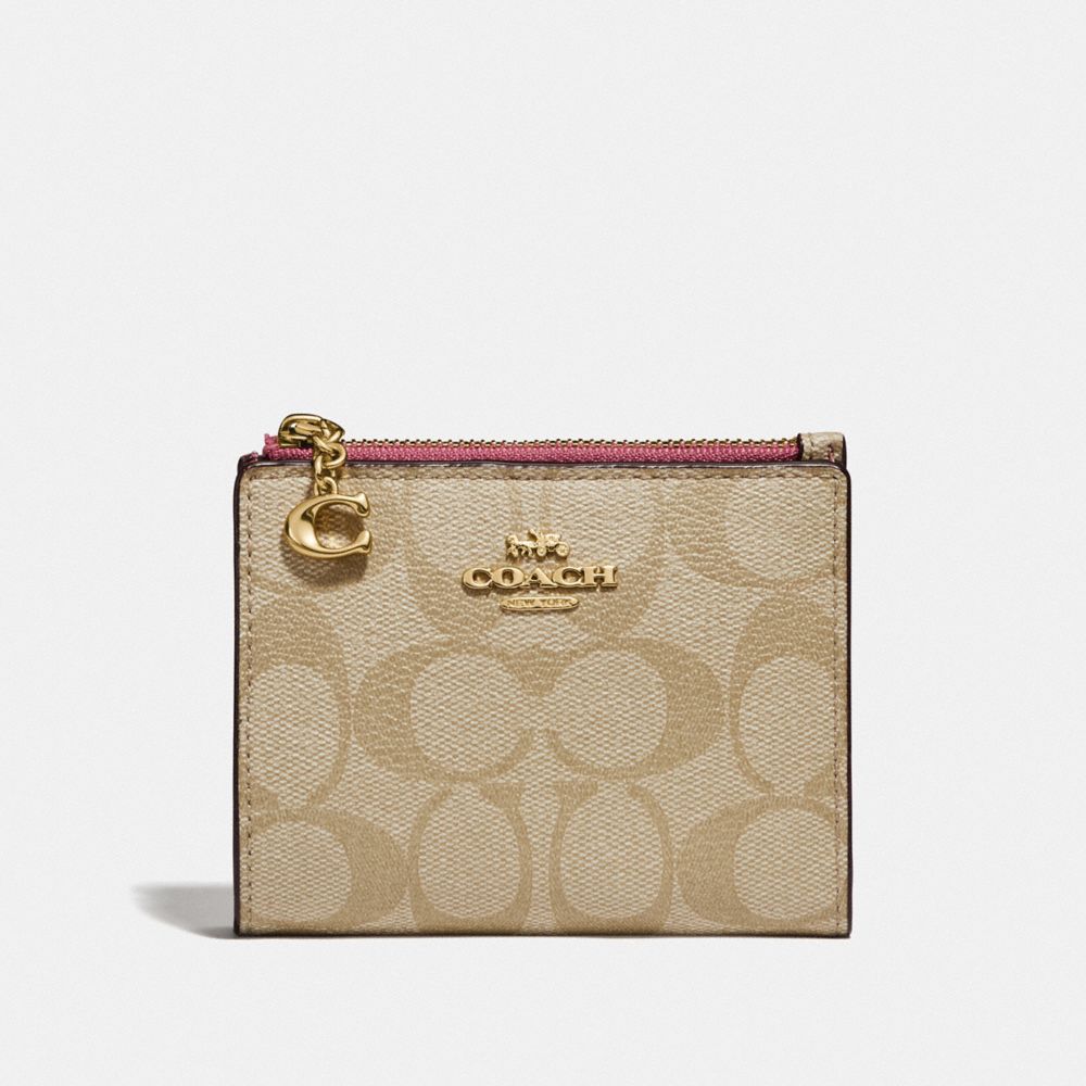 COACH SNAP CARD CASE IN SIGNATURE CANVAS - LIGHT KHAKI/ROUGE/GOLD - F78002