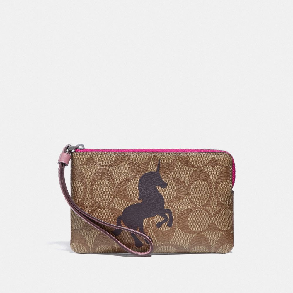 CORNER ZIP WRISTLET IN SIGNATURE CANVAS WITH UNICORN MOTIF - QB/KHAKI MULTI - COACH F78669