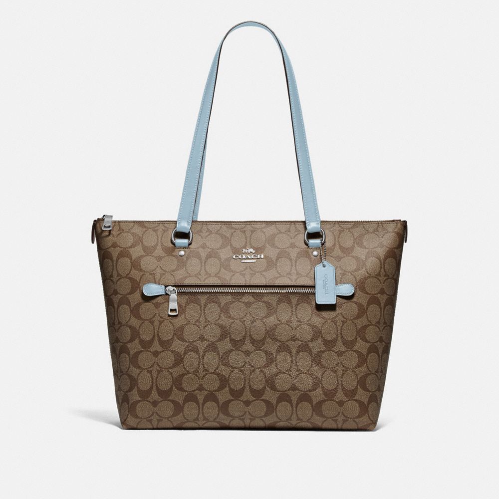 GALLERY TOTE IN SIGNATURE CANVAS - F79609 - SV/KHAKI PALE BLUE