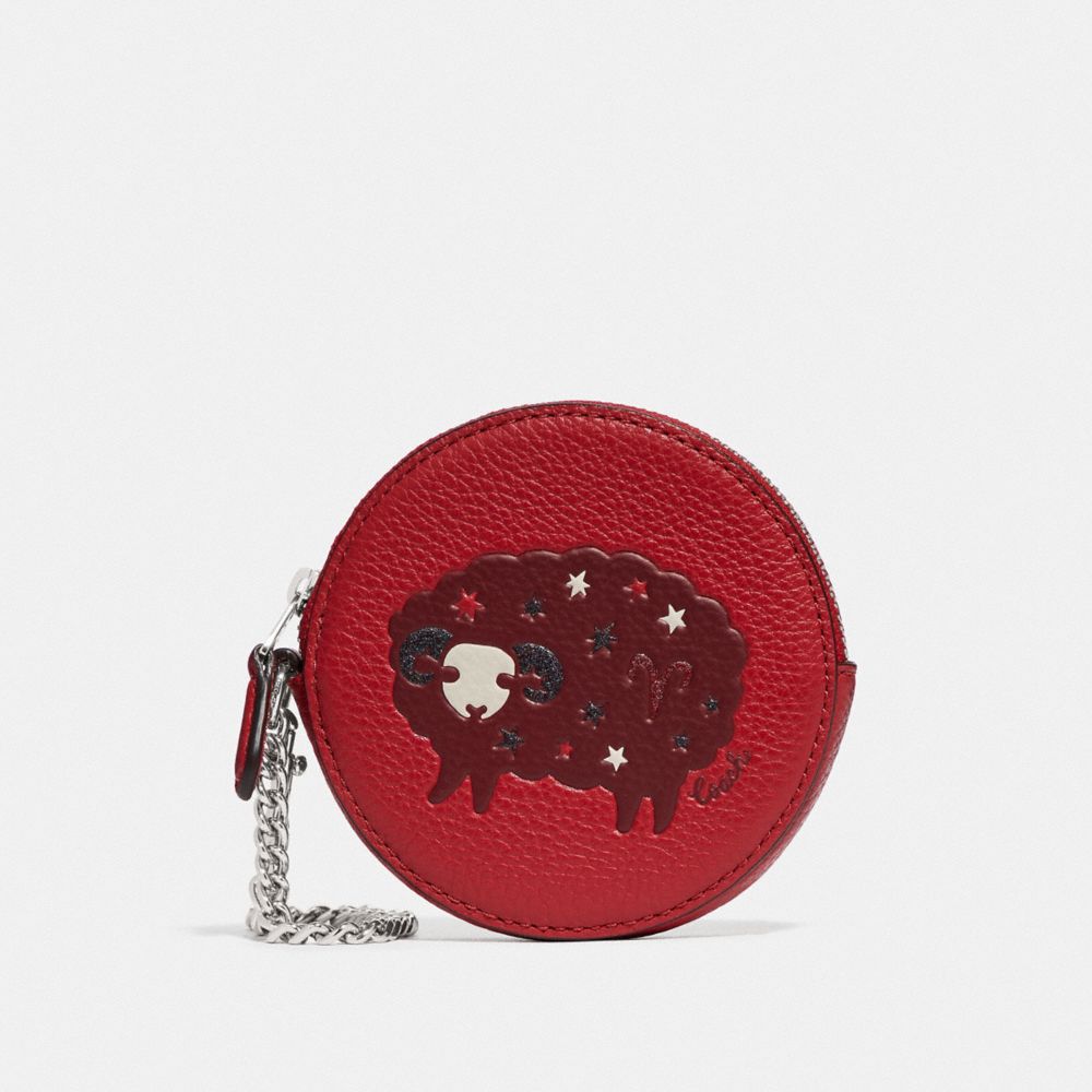 COACH ROUND COIN CASE WITH ARIES - SV/TRUE RED - F79865