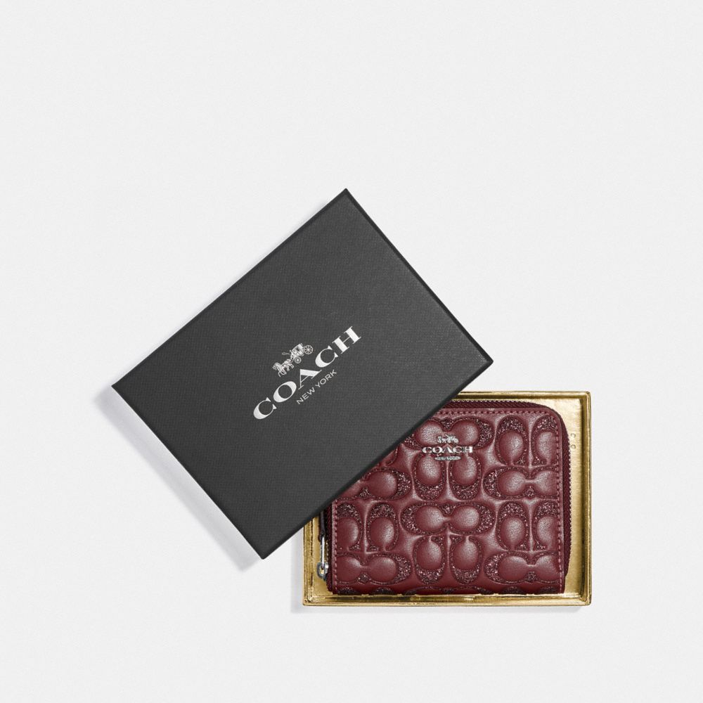 BOXED SMALL ZIP AROUND WALLET IN SIGNATURE LEATHER - F87757 - SV/WINE