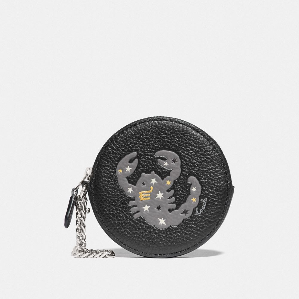 ROUND COIN CASE WITH SCORPIO - SV/BLACK - COACH F87812