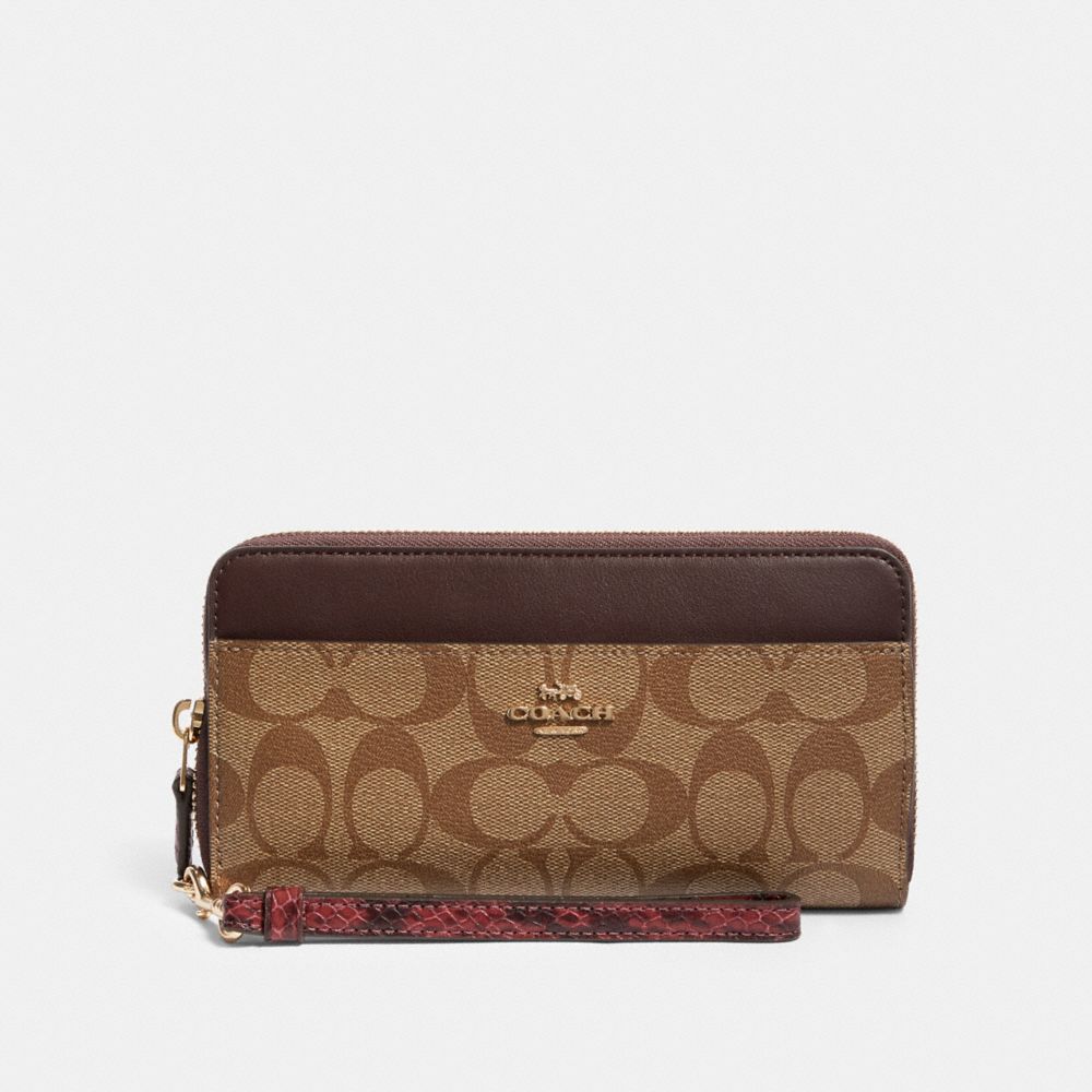 coach wallet signature