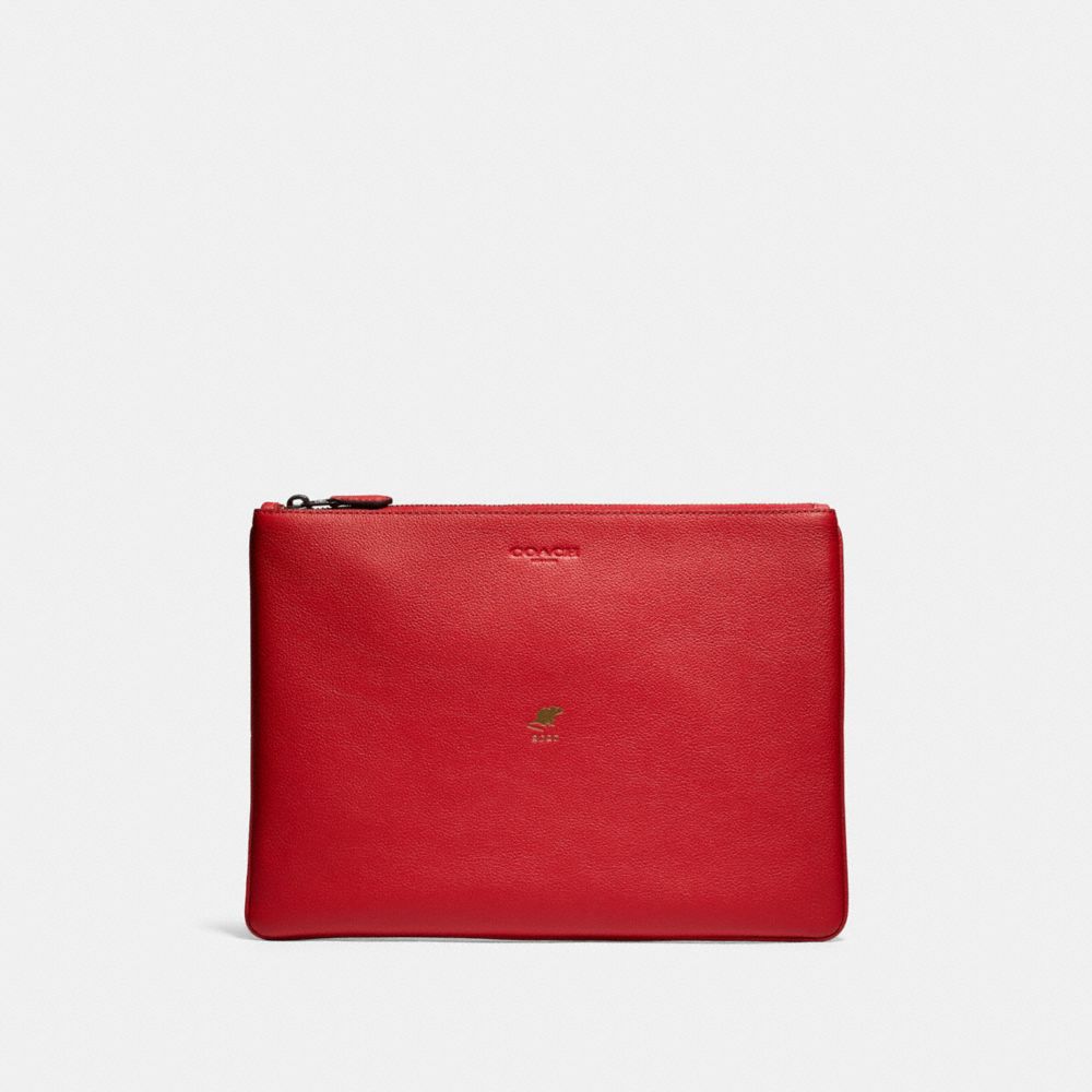 COACH LUNAR NEW YEAR LARGE POUCH WITH RAT - QB/TRUE RED - F88128