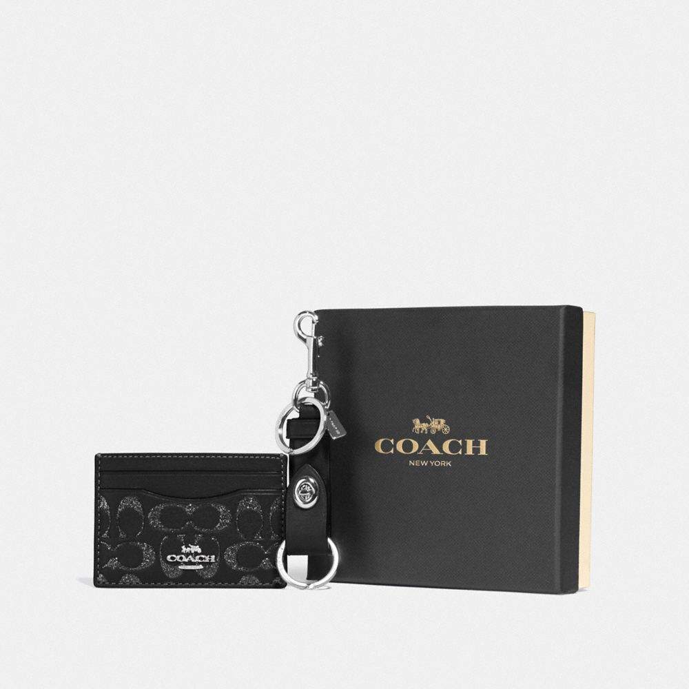 COACH BOXED CARD CASE AND VALET KEY CHARM GIFT SET IN SIGNATURE LEATHER - SV/BLACK - F88494