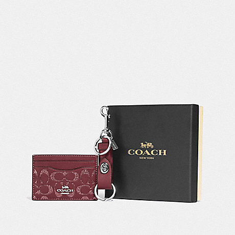 COACH F88494 BOXED CARD CASE AND VALET KEY CHARM GIFT SET IN SIGNATURE LEATHER SV/WINE
