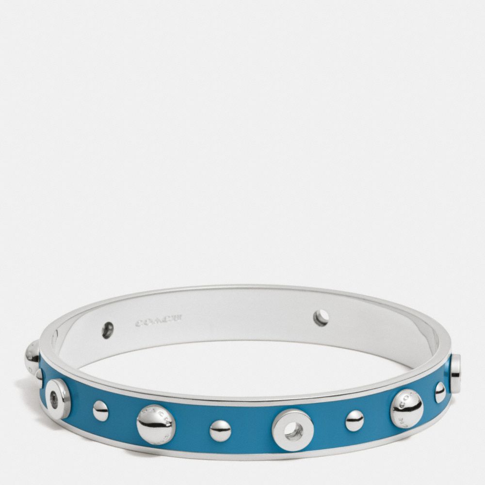 COACH f90512 ENAMEL GROMMETS AND RIVETS BANGLE SILVER/PEACOCK