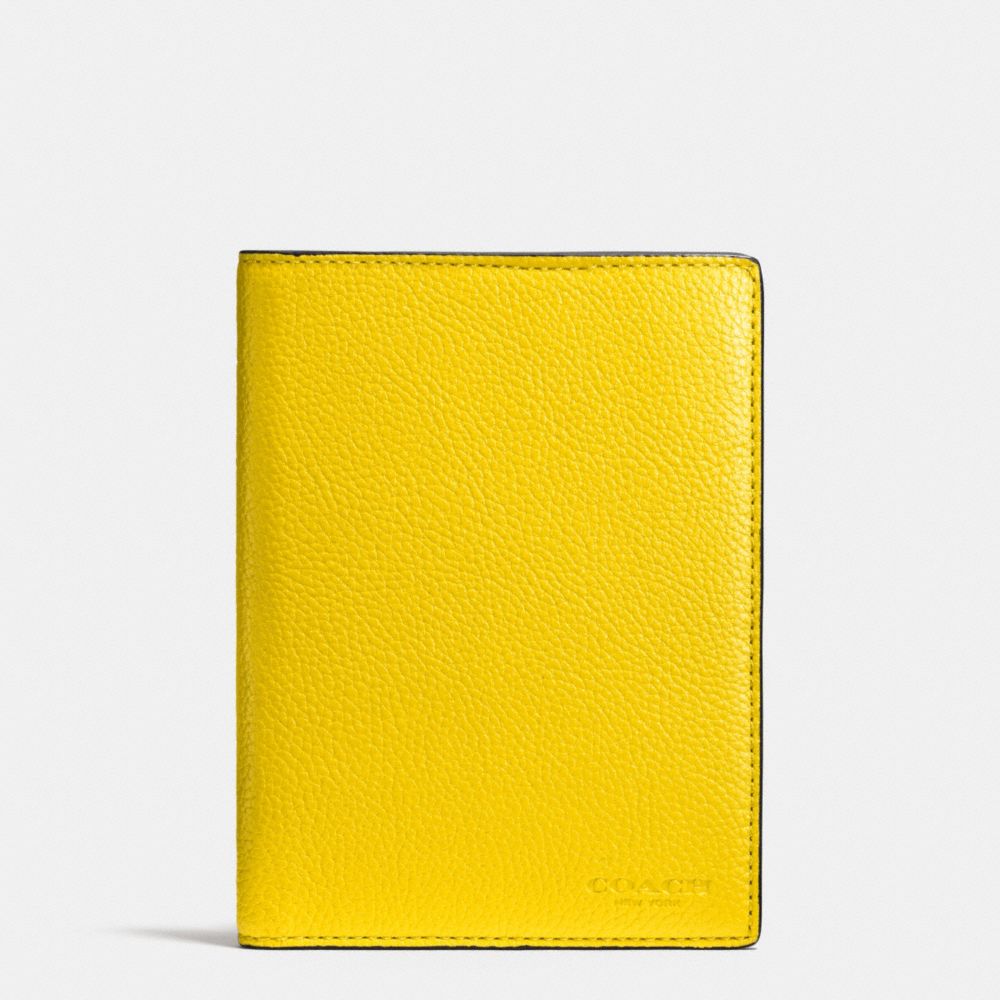 COACH f93462 PASSPORT CASE IN REFINED PEBBLE LEATHER YELLOW